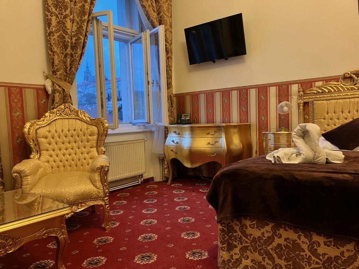Klarinn Castle 4*